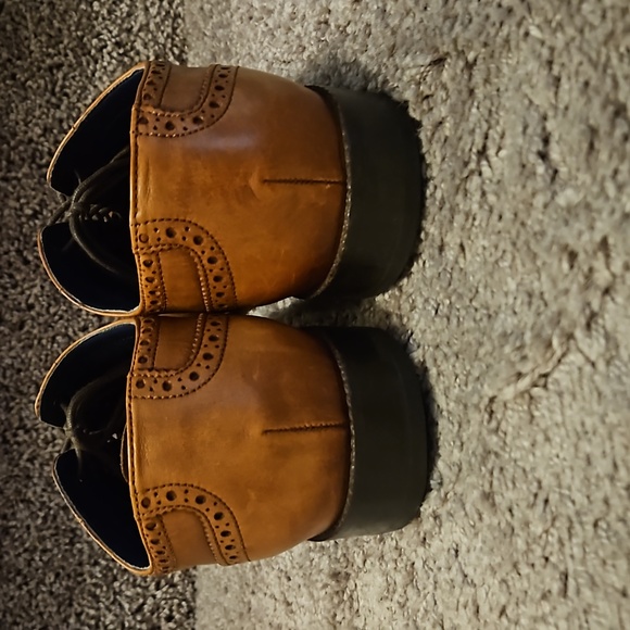 Men's Dress Shoes - Picture 3 of 5